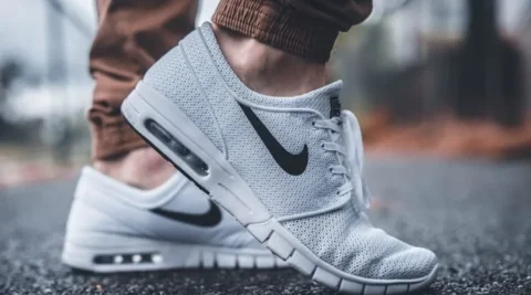 Sportschuhe für Damen