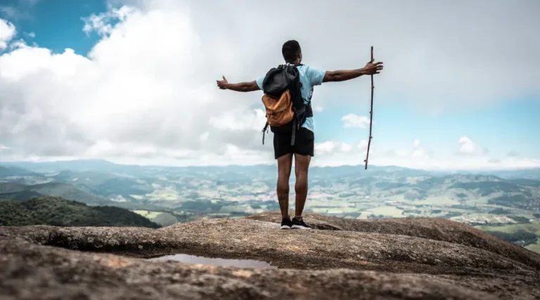 Best Hostels for Solo Travelers 2025