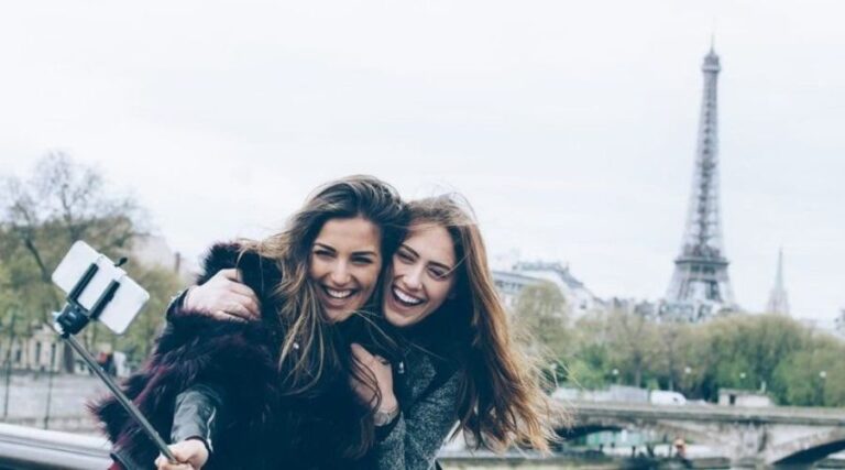 Travel Language and Etiquette Tips for 2025